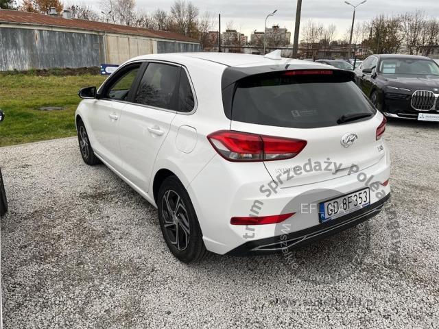 2 - Hyundai  i30  2022r. GD8F353 Pojazd znajduje się w firmie MDM AUTO sp. z o.o. ul. Zawodników 1, 80-729 Gdańsk