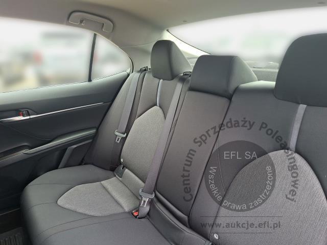 14 - TOYOTA CAMRY 2.5 HYBRID CVT COMFORT 2023r.