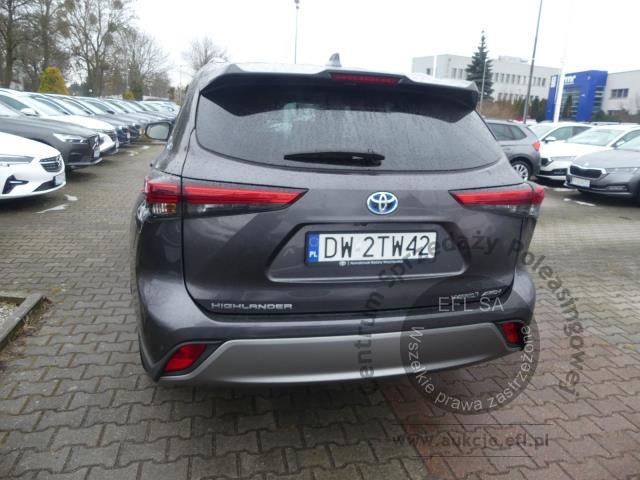 5 - Toyota Highlander 2.5 Executive 2022r. DW2TW42 UWAGA!! Pojazd znajduje się w firmie AUTO MOTO CENTRUM sp. z o.o. ul. Ostrowska 328 (przy Trasie Katowickiej) 61-312 Poznań
