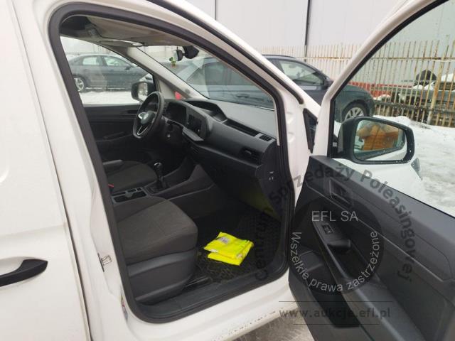 9 - Volkswagen Caddy Cargo 2.0 TDI Furgon 2022r. DW8UR26 Pojazd znajduje się w firmie ARCTOS GROUP sp. z o.o. Al. Krakowska 7, 02-183 Warszawa