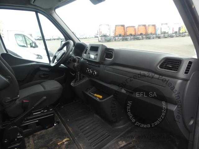 9 - RENAULT MASTER 2.3 DCI 136KM FURGON 2022r.