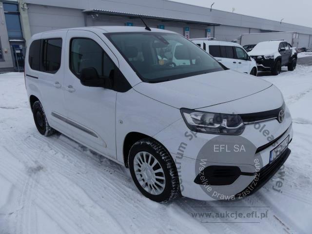 2 - Toyota Proace City Verso 1.5 D-4D 2023r. DW2WA24 Magnice