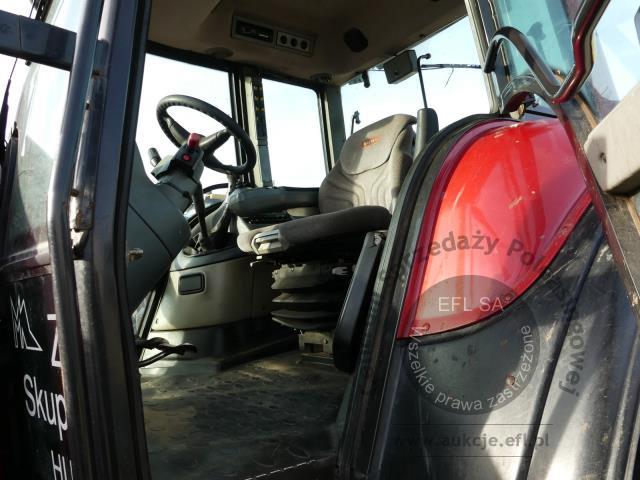 28 - Ciągnik rolniczy VALTRA T190 2007r.