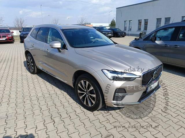 5 - Volvo XC60 B4 B Plus Bright automat 2022r. DW9UG78 Magnice