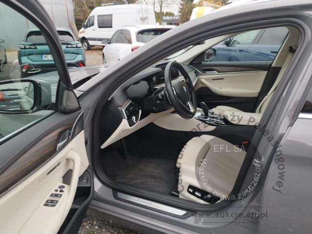 7 - BMW  Seria 5 2022r. WND9148A Pojazd znajduje się w firmie ARCTOS GROUP sp. z o.o. Al. Krakowska 7, 02-183 Warszawa