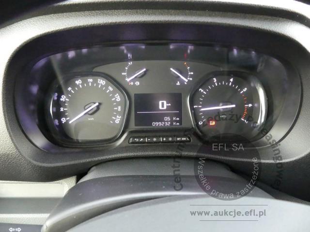 13 - Opel Vivaro 2.0 CDTI Extra Long 3,1 2022r. DW4WL72 Magnice