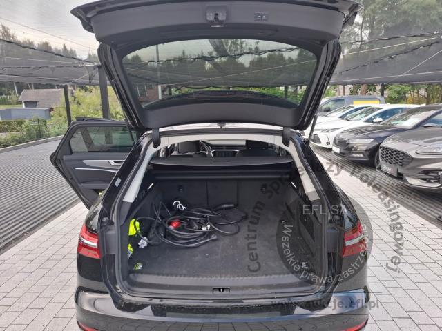 9 - AUDI A6 50 TFSI e Quattro Sport S t 2023r. WZ691GP Pojazd znajduje się w firmie AACAR sp. z o.o. Kasztanowa 5, 32-400 Jawornik