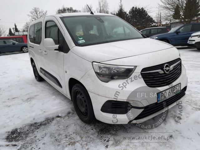 5 - Opel  Combo Life 2019r. PO6NE52 Pojazd znajduje się w firmie ARCTOS GROUP sp. z o.o. Al. Krakowska 7, 02-183 Warszawa