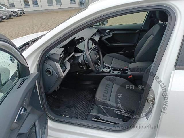 6 - Audi A3 30 TFSI mHEV S tronic 2023r. WZ218GV Magnice