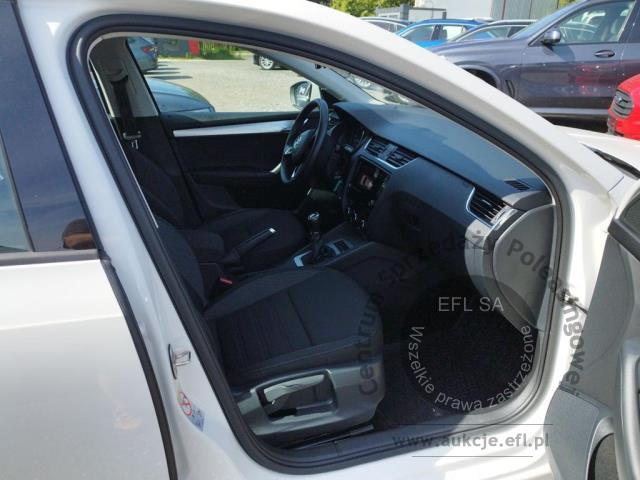 8 - Skoda Octavia 1.0 TSI GPF Ambition 2020r. DW5KF39 UWAGA!! Pojazd znajduje się w lokalizacji: Warszawa, Al. Krakowska 7, 02-183 Warszawa