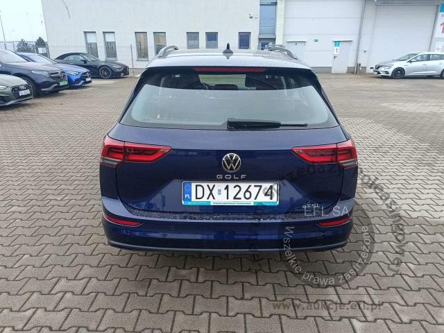 3 - Volkswagen Golf 1.5 eTSI EVO Life DSG 2024r. DX12674 Magnice