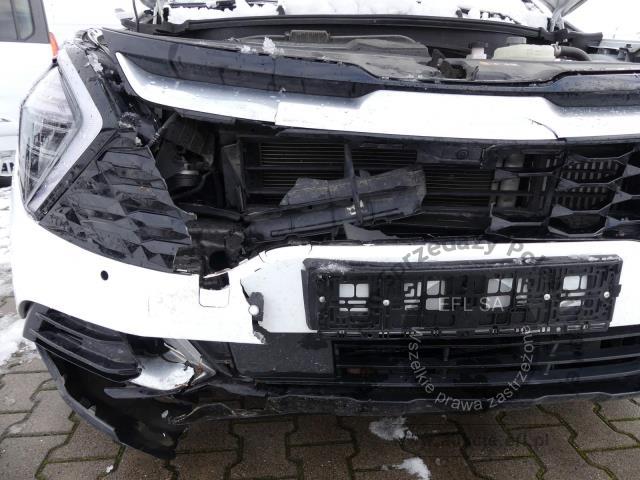 4 - KIA SPORTAGE 1.6 T-GDI PHEV AWD 2023r.