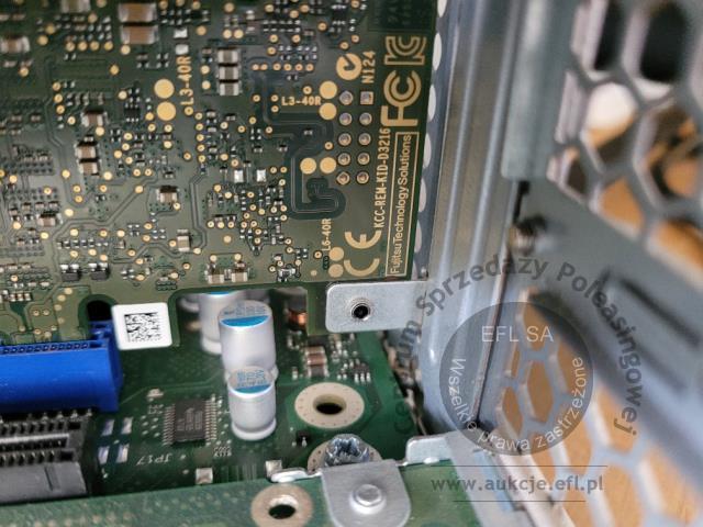 14 - Serwer Fujitsu D20