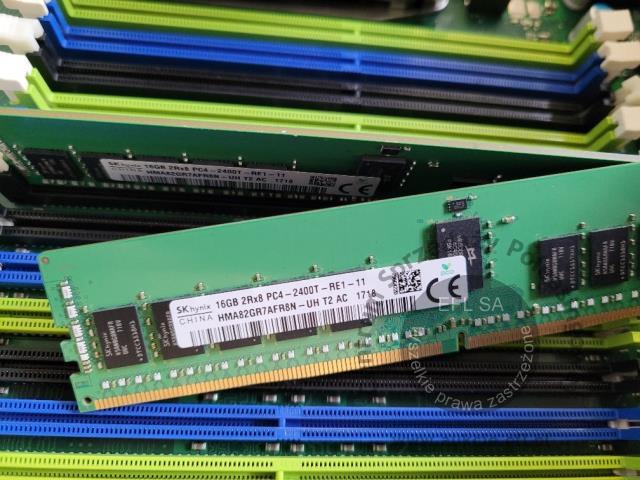 18 - Serwer Fujitsu D20