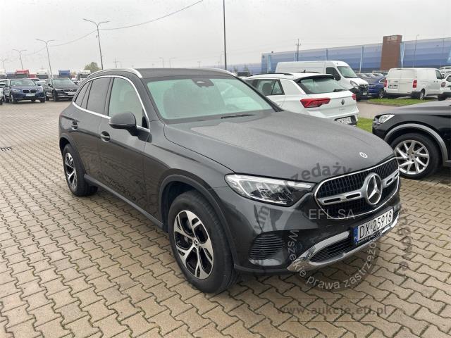 3 - MERCEDES BENZ GLC 300 DE 4-MATIC AVANTGARDE 2024r. DX25918 UWAGA!! Pojazd znajduje się w firmie Arctos Sp. z o.o. Warszawa, Al. Krakowska 7, 02-183 Warszawa