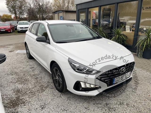 5 - Hyundai  i30  2022r. GD8F354 Pojazd znajduje się w firmie MDM AUTO sp. z o.o. ul. Zawodników 1, 80-729 Gdańsk