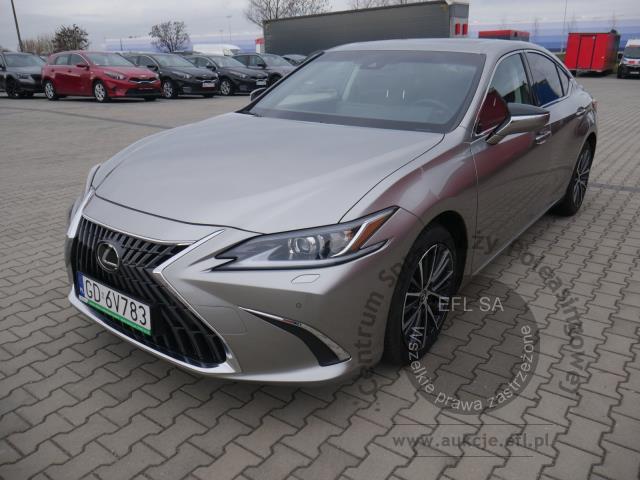 1 - LEXUS ES300H BUSINESS EDITION 2025r.