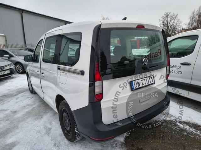 6 - Volkswagen Caddy osobowy Caddy 2.0 TDI Kombi 2022r DW2TU11 Pojazd znajduje się w firmie ARCTOS GROUP sp. z o.o. Al. Krakowska 7, 02-183 Warszawa