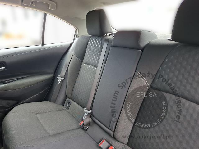 11 - TOYOTA COROLLA 1,8 VVT-I+H E-CVT 2023r.