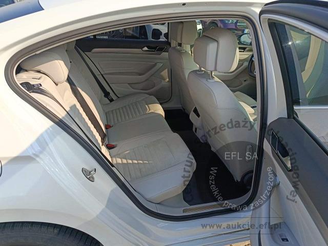 10 - Volkswagen Passat 2.0 TDI EVO Elegance 2020r. DW5MF31 Magnice