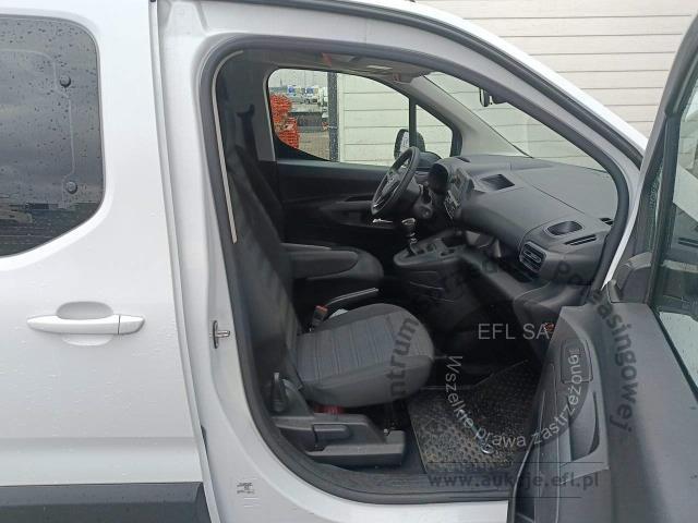 9 - Opel Combo Life 1.5 CDTI Edition 2022r. KK73051 Magnice