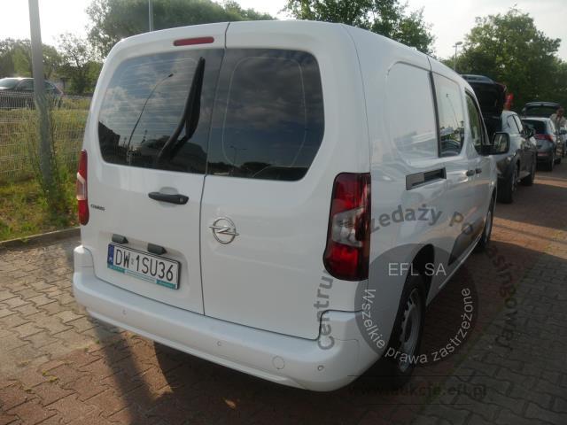 5 - OPEL Combo Cargo XL 1.5 CDTI 2,3t  2022r. DW1SU36 AUTO MOTO CENTRUM Sp. z o.o. Poznań 61-312, ul. Ostrowska  328