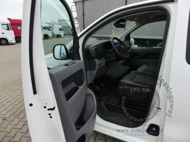 7 - Toyota Proace 2.0 D-4D Long 3,1t 2022r. DW2TC41 Magnice