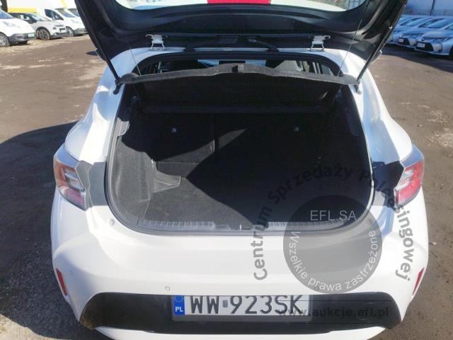 8 - Toyota Corolla 1.2 T Comfort Hatchback 2020r. WW923SK Pojazd znajduje się w firmie ARCTOS GROUP sp. z o.o. Al. Krakowska 7, 02-183 Warszawa