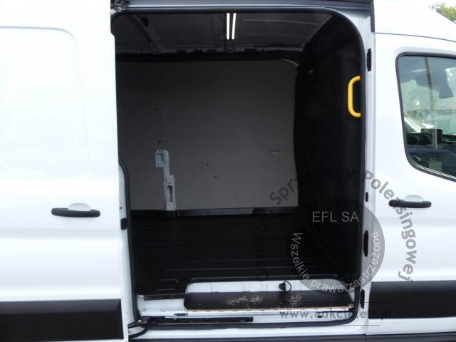 11 - Ford E-Transit 350 L3H2 RWD Trend 2023r. PY44009 UWAGA!! Pojazd znajduje się w firmie AUTO MOTO CENTRUM sp. z o.o. ul. Ostrowska 328 (przy Trasie Katowickiej) 61-312 Poznań