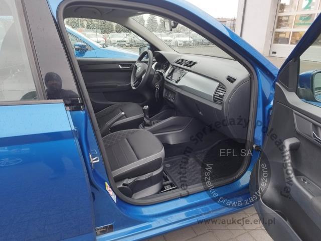 9 - Skoda Fabia 1.0 TSI Ambition Hatchback 2019r. PO4KK08 UWAGA!! Pojazd znajduje się w lokalizacji: Janki, Al. Krakowska 52, 05-090 Janki