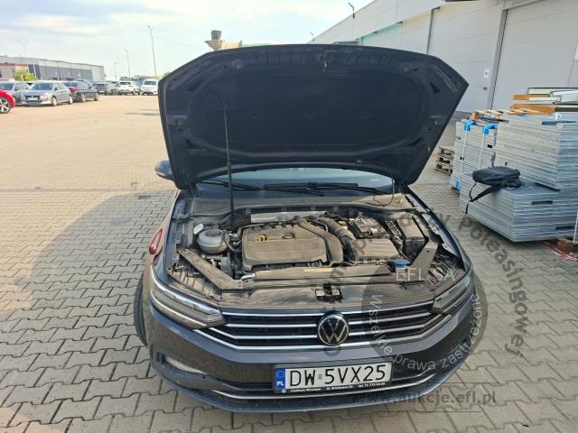12 - Volkswagen Passat 1.5 TSI EVO Business 2023r. DW5VX25 Magnice