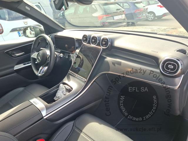 11 - MERCEDES-BENZ GLC 300 de 4-Matic Avantgarde 2025r. Pojazd znajduje się w firmie ARCTOS GROUP sp. z o.o. Al. Krakowska 7, 02-183 Warszawa