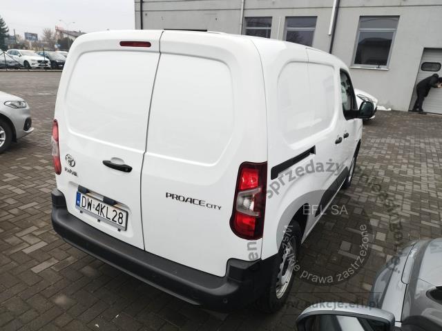3 - Toyota Proace City 1.5 D-4D Standard  2020r. DW4KL28 UWAGA!! Pojazd znajduje się w lokalizacji: Janki, Al. Krakowska 52, 05-090 Janki