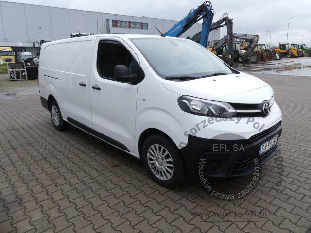 4 - Toyota Proace 2.0 D-4D Long 3,1t 2020r. DW9JJ95 Magnice
