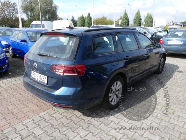 4 - Volkswagen Passat 2.0 TDI EVO Essence 2021r. PO3VN37 UWAGA!! Pojazd znajduje się w firmie AUTO MOTO CENTRUM sp. z o.o. ul. Ostrowska 328 (przy Trasie Katowickiej) 61-312 Poznań