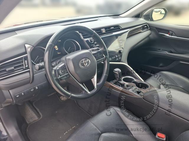 7 - TOYOTA CAMRY 2.5 HYBRID CVT EXECUTIVE 2019r.