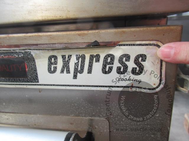 10 - Piec tunelowy - elektryczny do pizzy Resto Quality