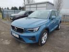 Volvo  XC40 B3 Core aut 2022r. WND1853C Pojazd znajduje się w firmie ARCTOS GROUP sp. z o.o. Al. Krakowska 7, 02-183 Warszawa
