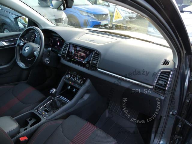 7 - Skoda Karoq 2.0 TDI SCR 4x2 Style 2022r. PO8XE69 Pojazd znajduje się w firmie AUTO MOTO CENTRUM sp. z o.o. ul. Ostrowska 328 (przy Trasie Katowickiej) 61-312 Poznań