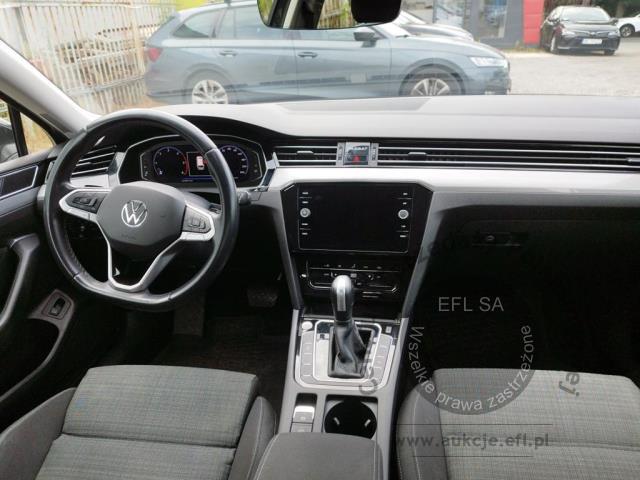 11 - Volkswagen Passat 2.0 TDI EVO Business DSG 2021r. WND5470A UWAGA!! Pojazd znajduje się w lokalizacji: Warszawa, Al. Krakowska 7, 02-183 Warszawa