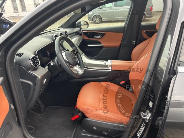 8 - MERCEDES BENZ GLC 300 DE 4-MATIC AVANTGARDE 2024r. DX28380 Magnice