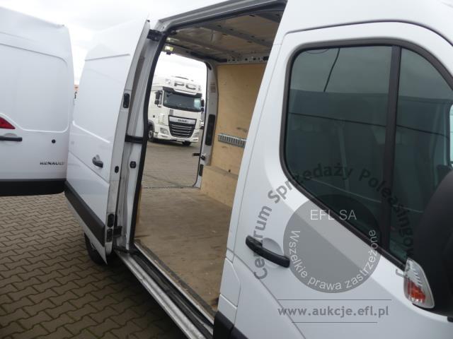 8 - RENAULT MASTER 2.3 DCI 136KM FURGON 2020r.