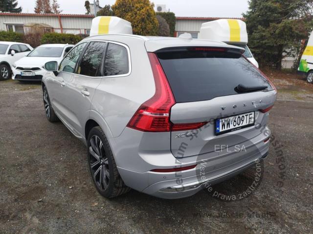 2 - Volvo  XC 60 B5 D AWD Plus Dark aut 2022r. WW609TF Pojazd znajduje się w firmie ARCTOS GROUP sp. z o.o. Al. Krakowska 7, 02-183 Warszawa