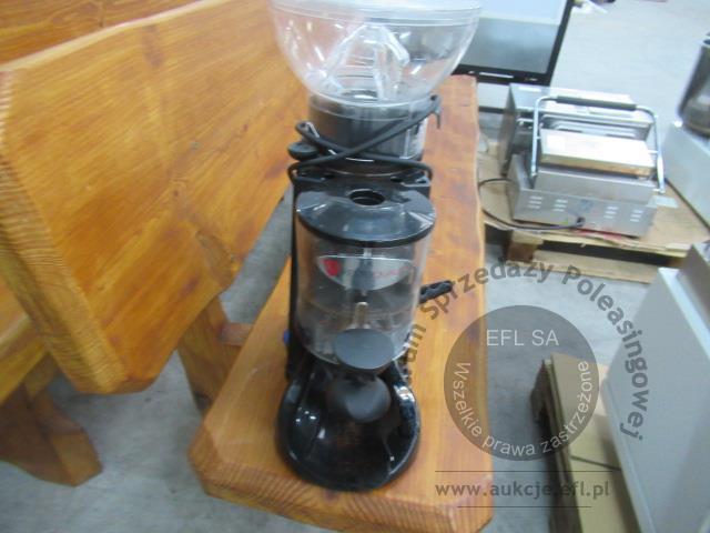 6 - Młynek do kawy CUNILL RESTO QUALITY