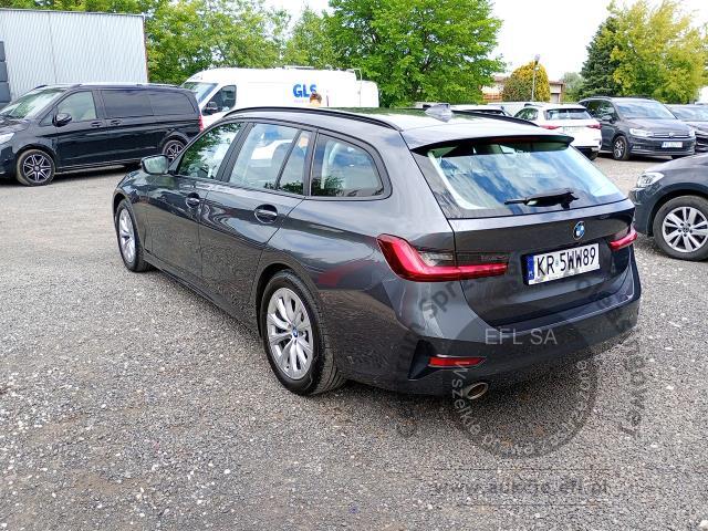 5 - BMW 318i aut 2021r. KR5WW89 Pojazd znajduje się w firmie ARCTOS GROUP sp. z o.o. Al. Krakowska 7, 02-183 Warszawa