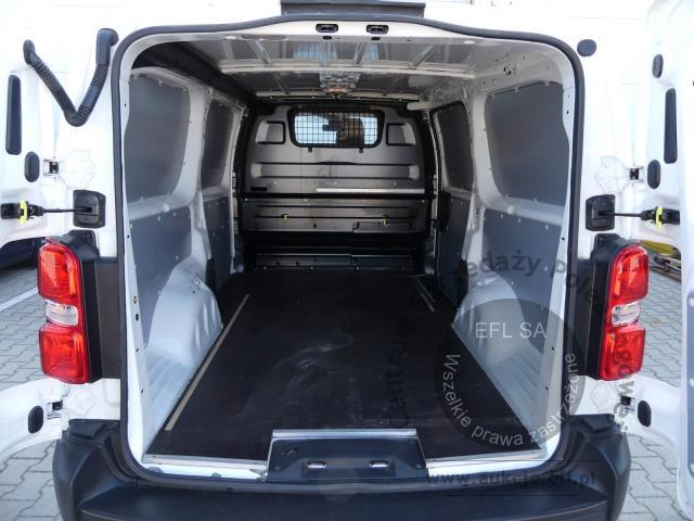 7 - Toyota Proace 2.0 D-4D Long 3,1t 2022r. DW3TC13 Magnice