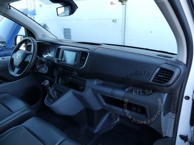9 - Toyota Proace 2.0 D-4D Long 3,1t 2022r. DW3TC13 Magnice
