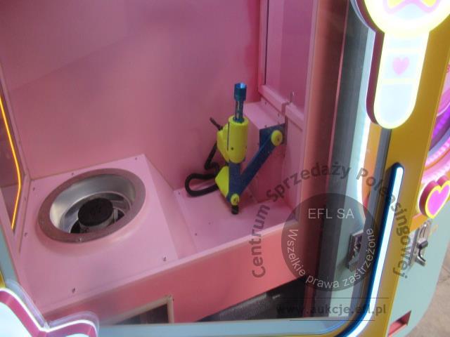 3 - Automat vendingowy - maszyna do produkcji i sprzedaży waty cukrowej CT-606