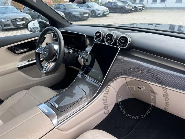 9 - MERCEDES BENZ GLC 300 DE 4-MATIC AVANTGARDE 2024r. DX25629 Pojazd znajduje się w firmie MDM AUTO sp. z o.o. ul. Zawodników 1, 80-729 Gdańsk