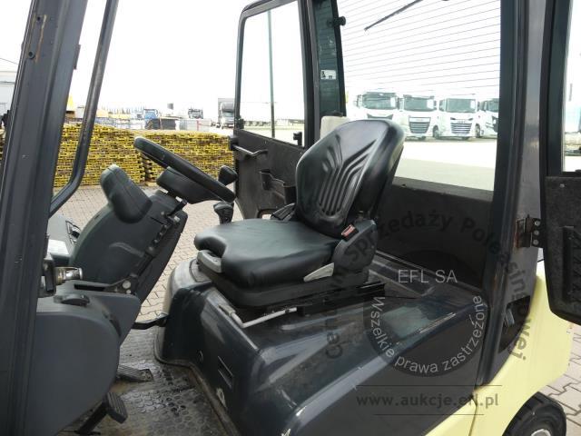11 - Wózek widłowy Jungheinrich DFG 425 2010r.